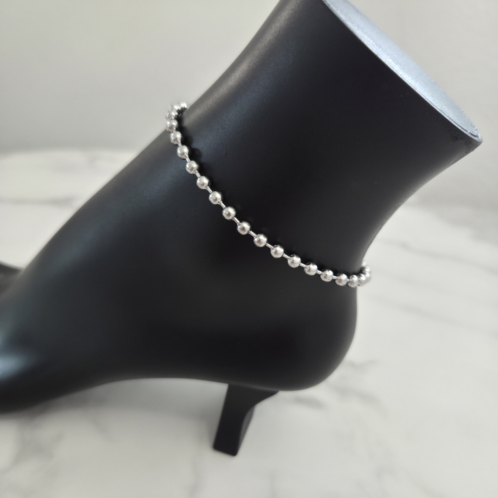 Dainty Silver Ball Bead Anklet | Minimalist Everyday Foot Jewelry